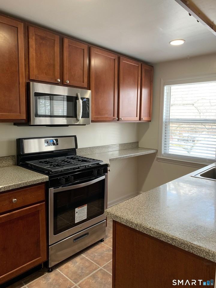 198 Seaton Rd #4 - Photo 3 of 13