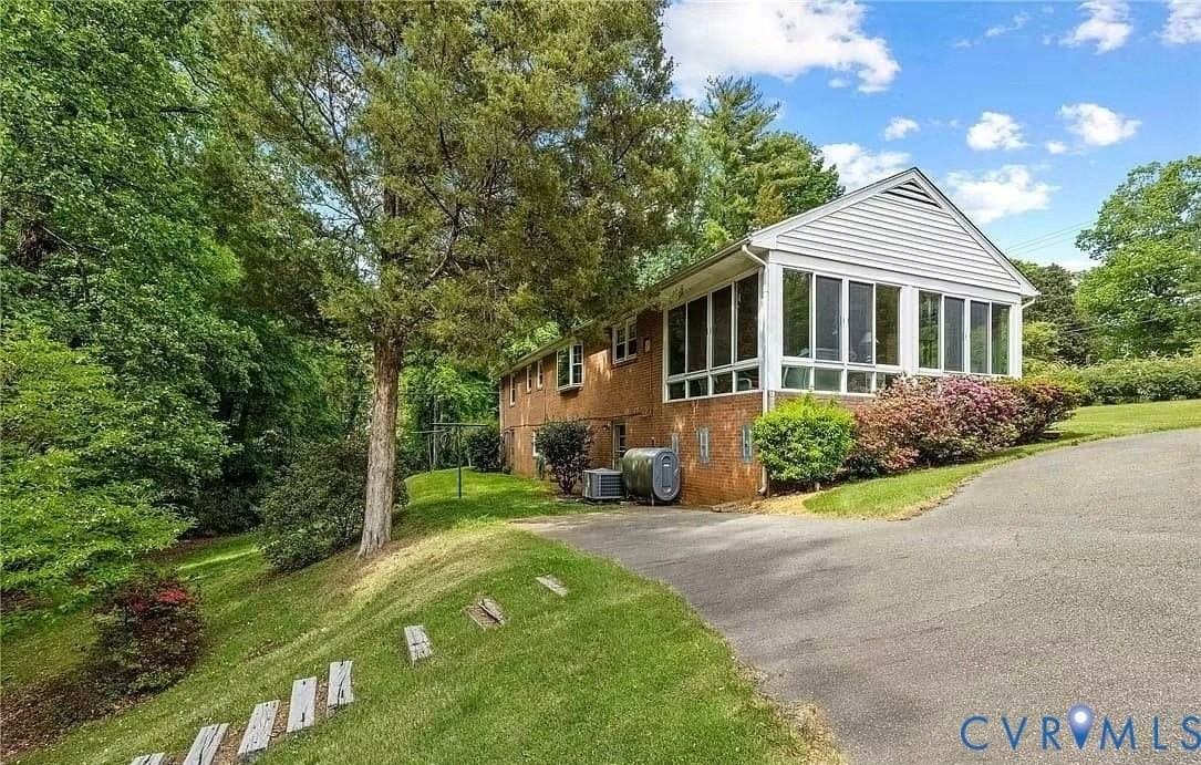 1500 Buford Rd - Photo 3 of 14