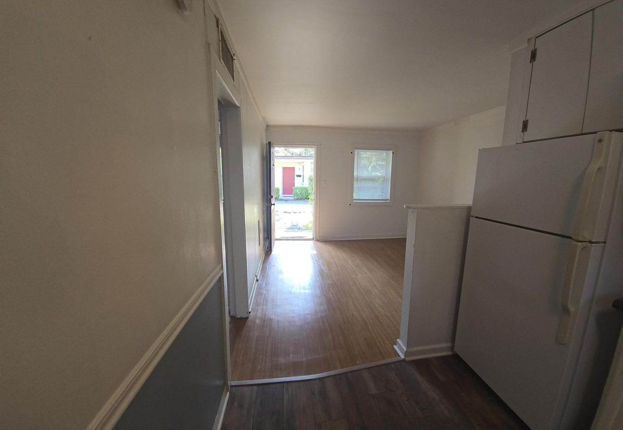 551 E Miracle Strip Pkwy #8 - Photo 3 of 15