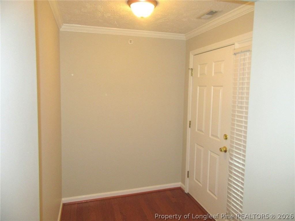 3346 Harbour Pointe Pl Unit 11 - Photo 2 of 24
