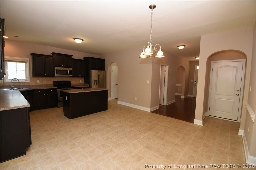 148 S Prince Henry Way - Photo 6 of 39