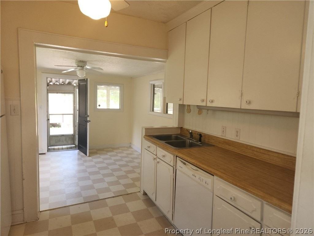 227 Pinecrest Dr - Photo 4 of 15