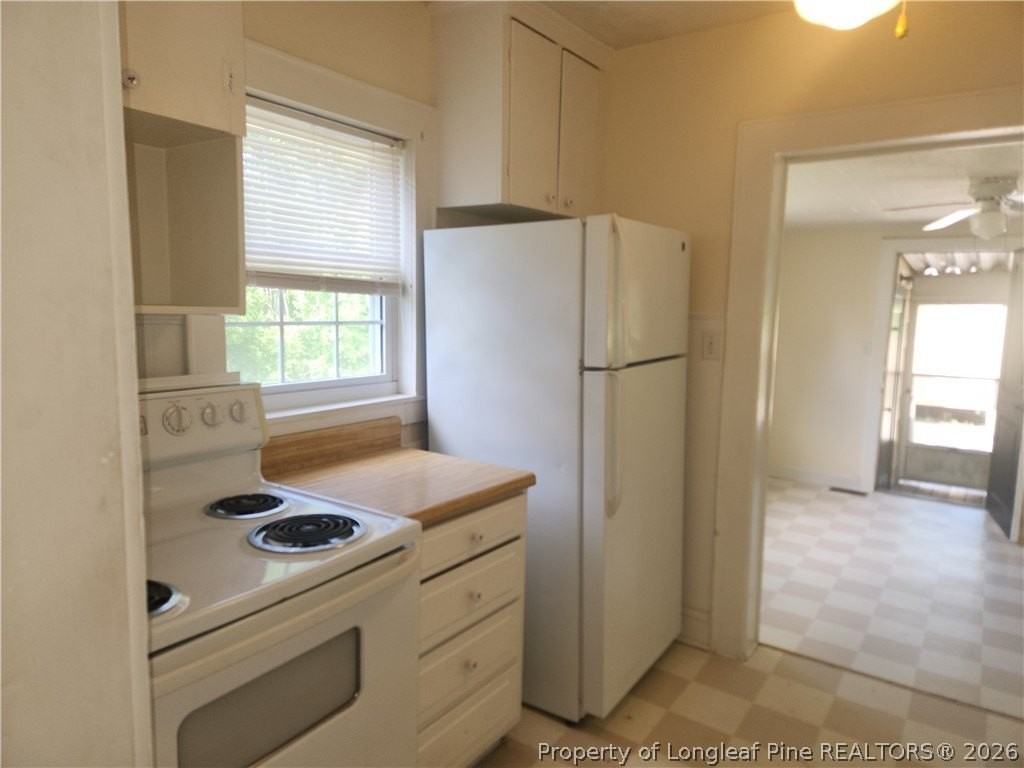 227 Pinecrest Dr - Photo 5 of 15