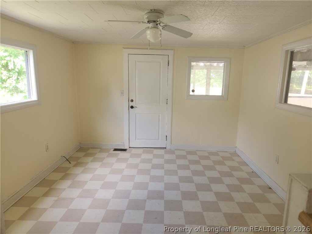 227 Pinecrest Dr - Photo 6 of 15