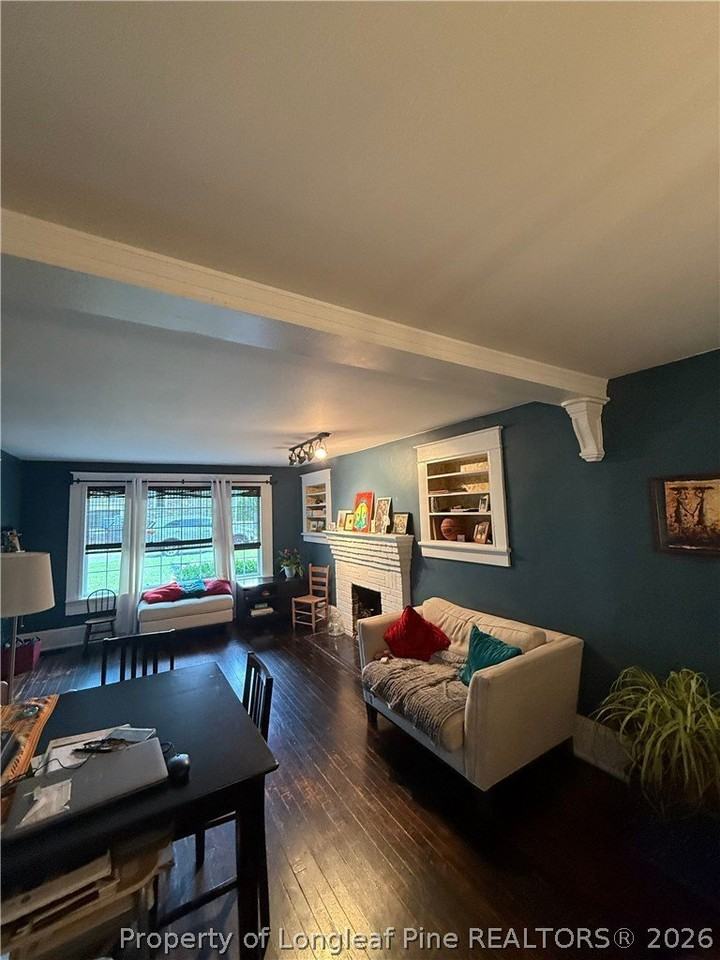 406 Pearl St - Photo 7 of 32