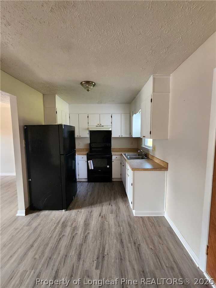 3853 Oak Haven Rd - Photo 3 of 8