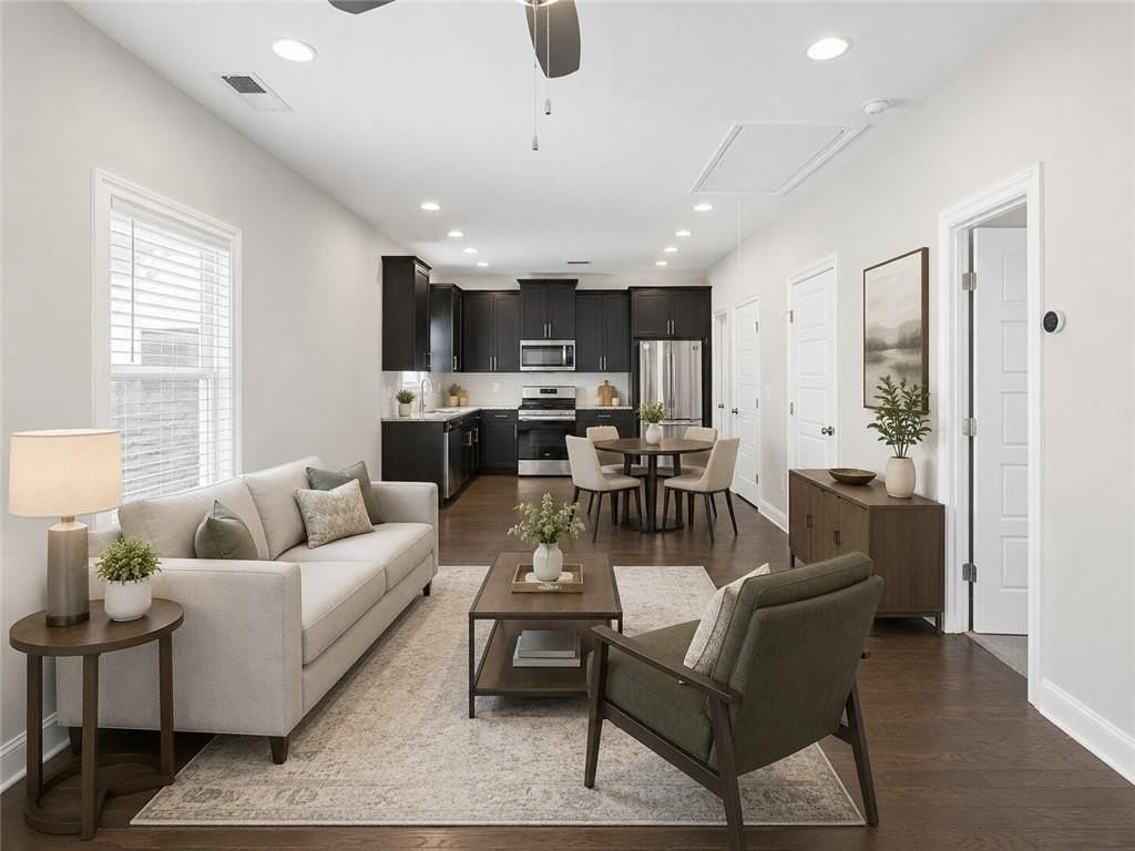 1821 Sanford Dr Nw #B - Photo 3 of 23