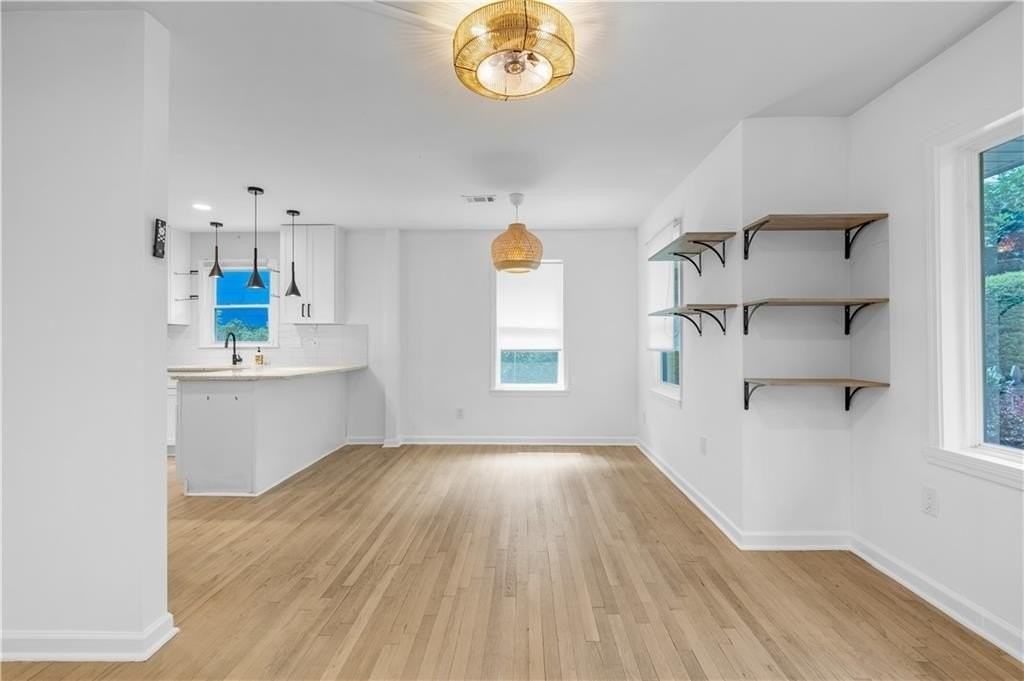 844 Deckner Ave Sw - Photo 6 of 28