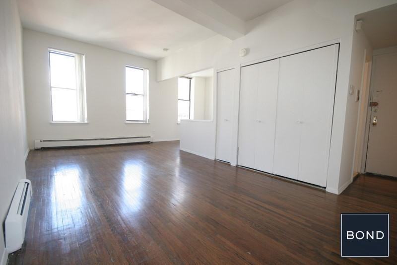E 25th St #5AX