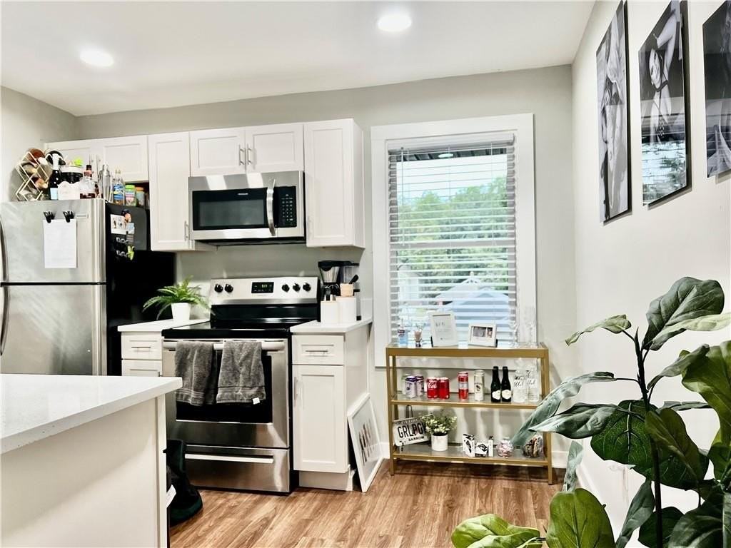 1165 Eggleston St Sw #4 - Photo 3 of 28