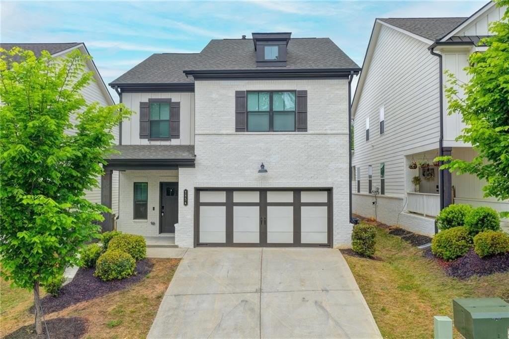 1854 Westfall Lndg - Photo 2 of 50