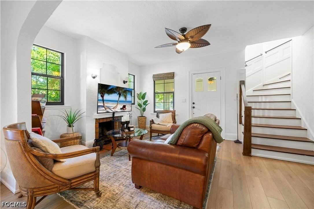 2408 Euclid Ave - Photo 4 of 26
