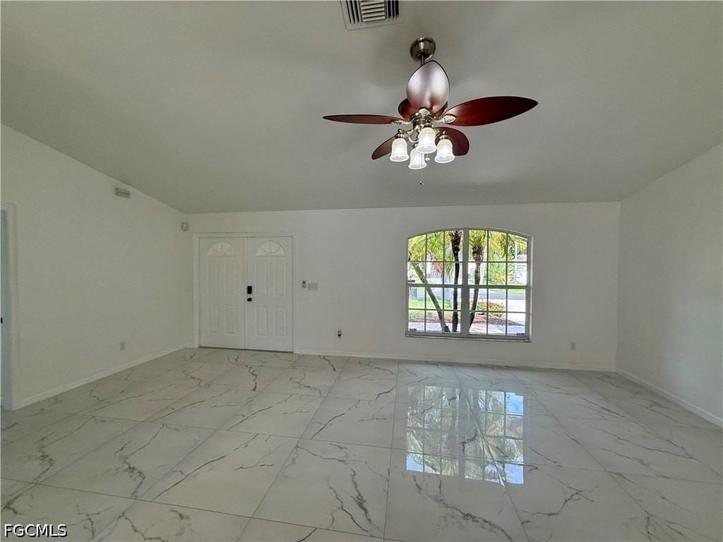 2209 Ne 9th Ave - Photo 4 of 41