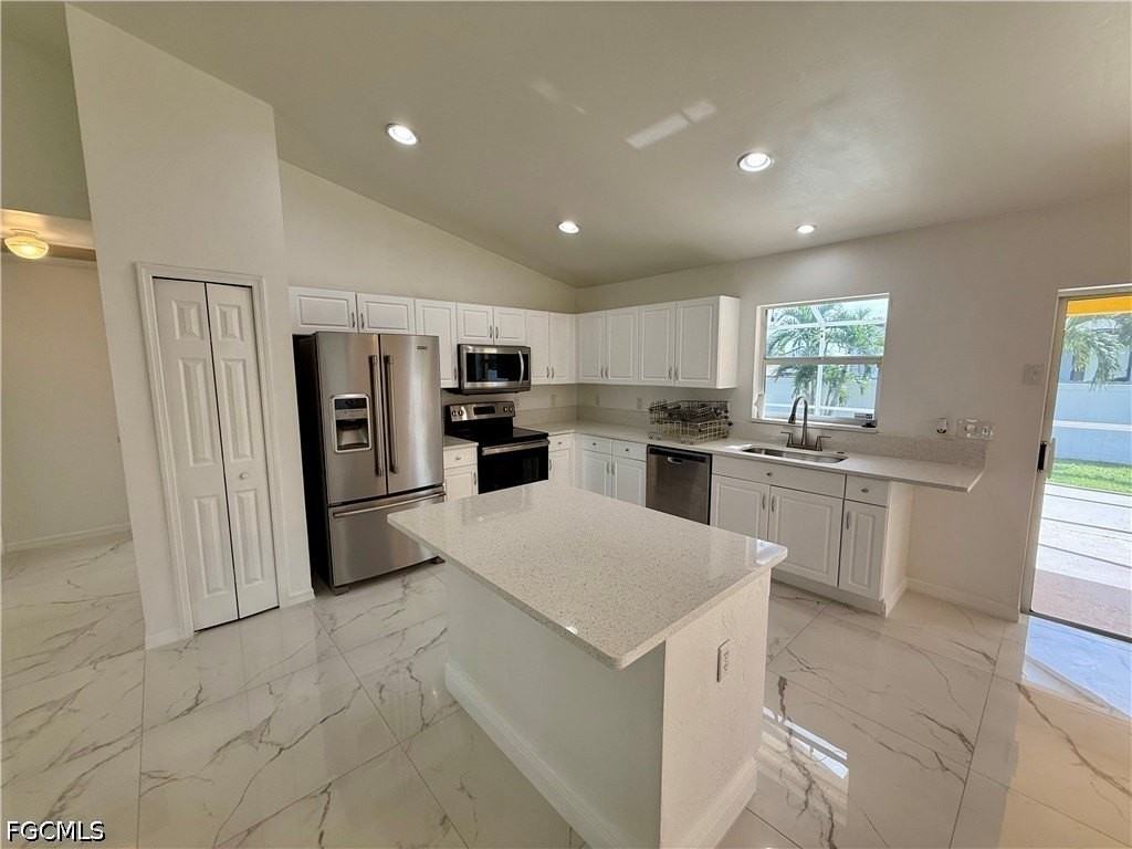 2209 Ne 9th Ave - Photo 7 of 41