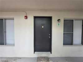 featured image of 1830 Maravilla Ave #402