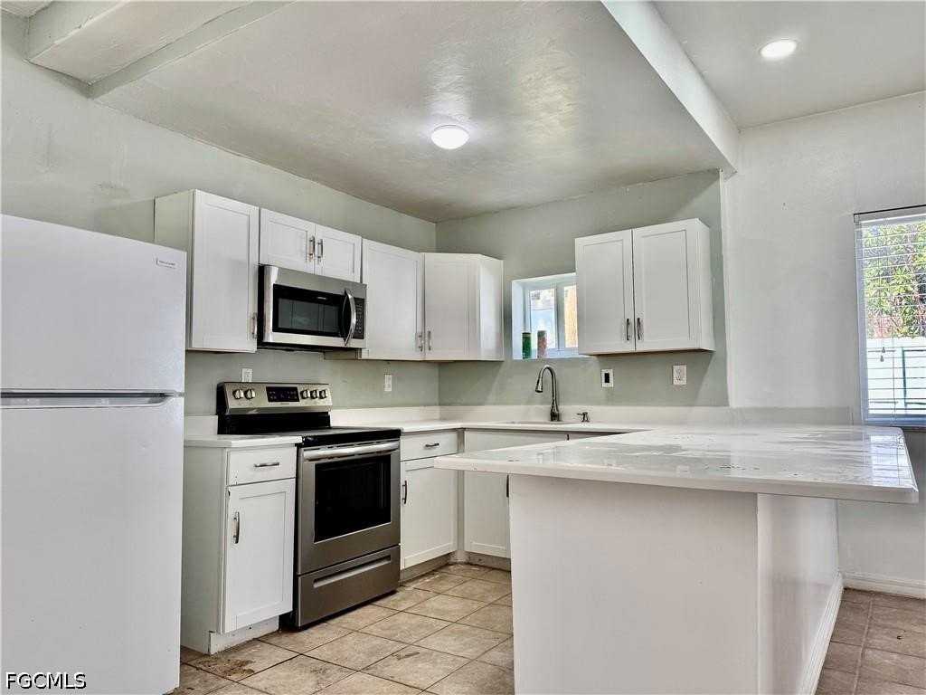7123 Shannon Blvd - Photo 7 of 31
