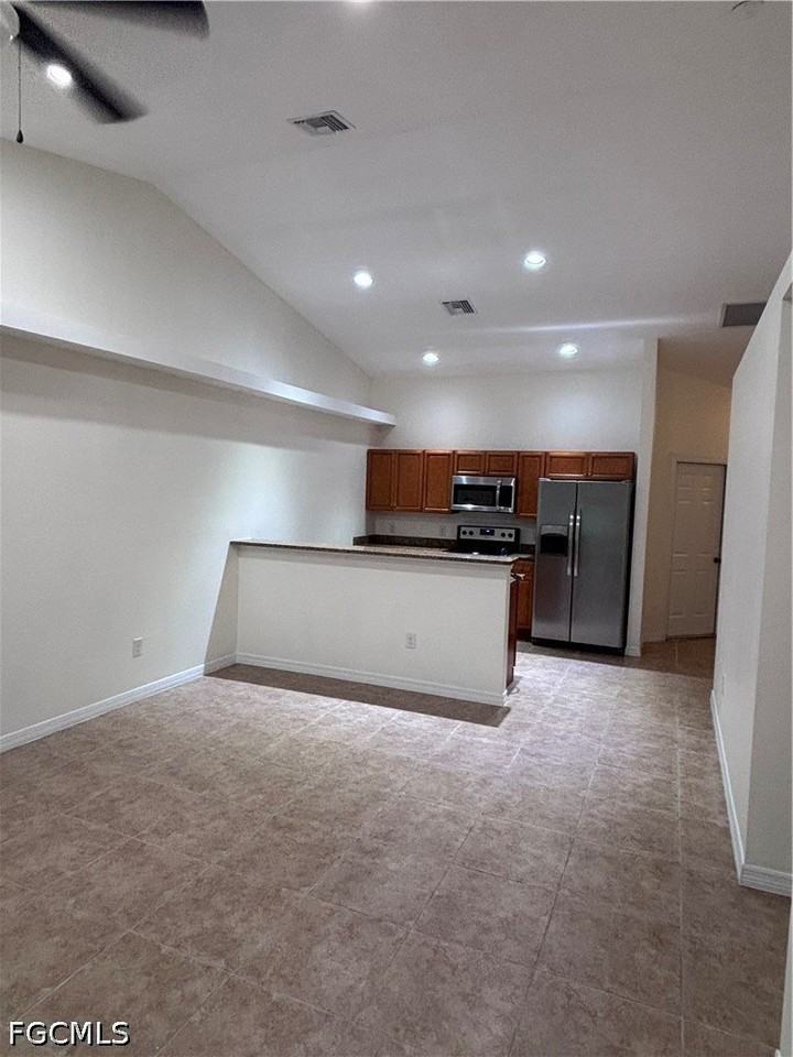 1117 Sw 8th Pl - Photo 2 of 16
