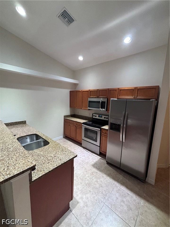 1117 Sw 8th Pl - Photo 6 of 16