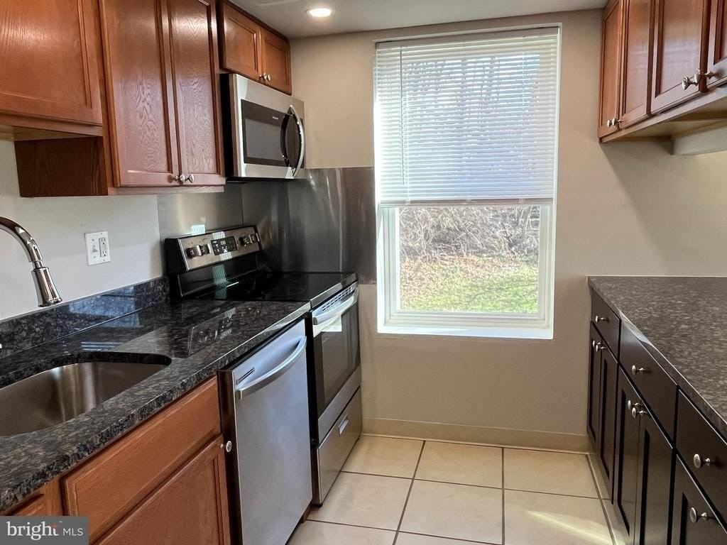 1316 W Chester Pike - Photo 5 of 16