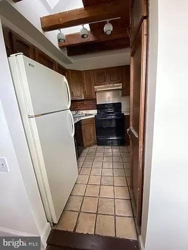 136 South St - Photo 2 of 14