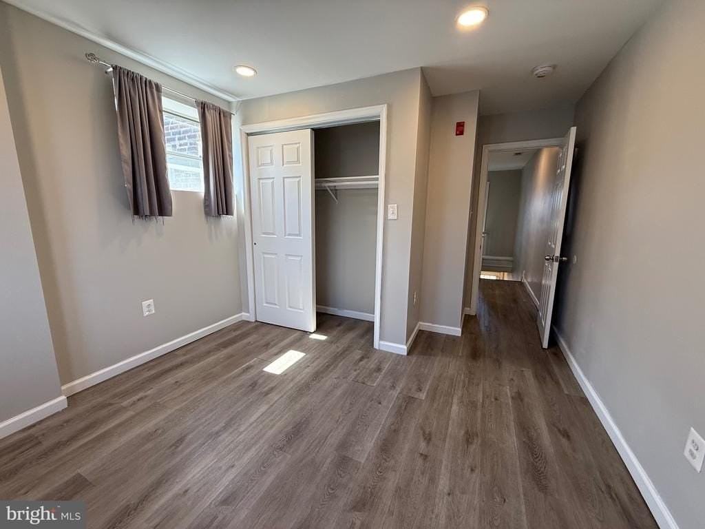 567 Van Kirk St - Photo 7 of 11