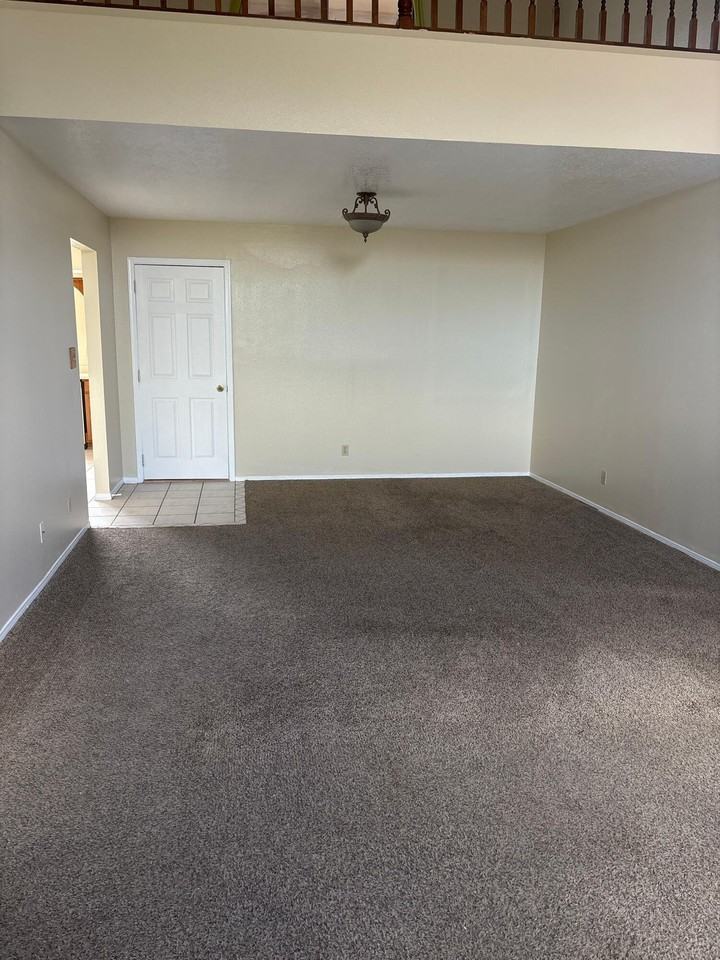 2341 Wheeler Peak Dr Ne - Photo 4 of 13