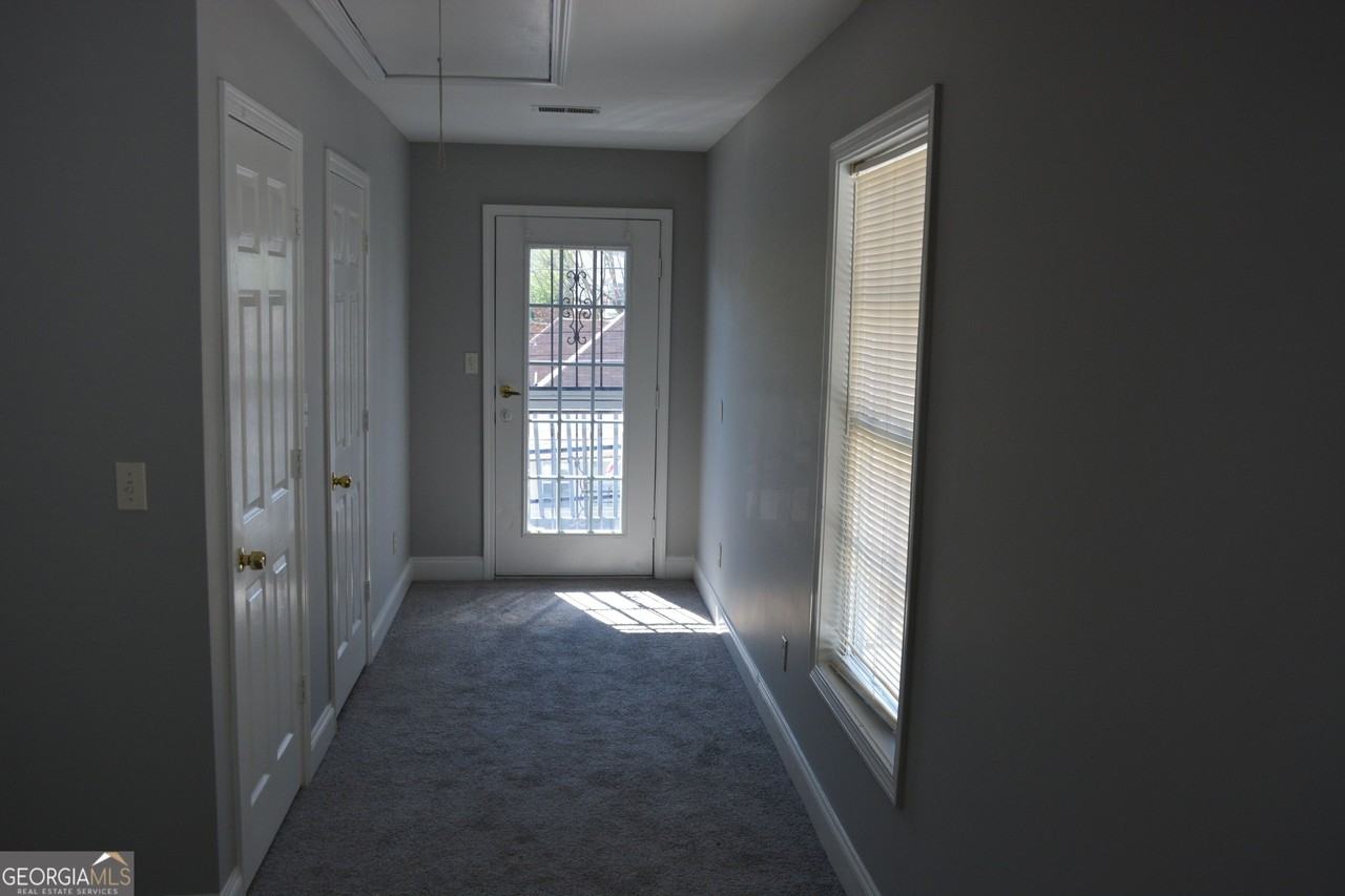 910 Mcdaniel St Sw - Photo 3 of 14