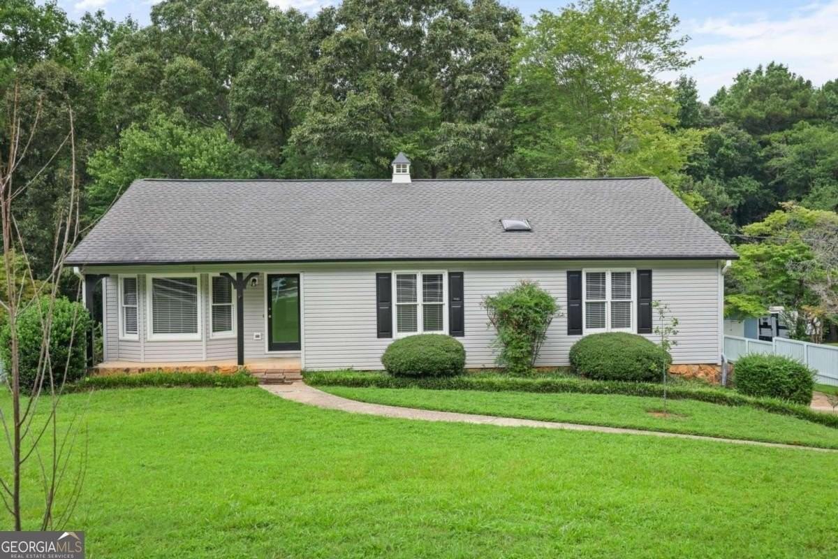 410 Hickory Walk - Photo 2 of 26