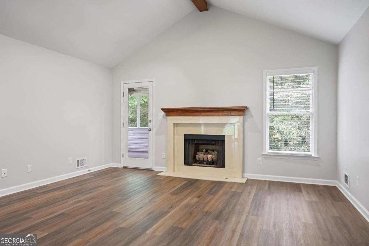 410 Hickory Walk - Photo 4 of 26