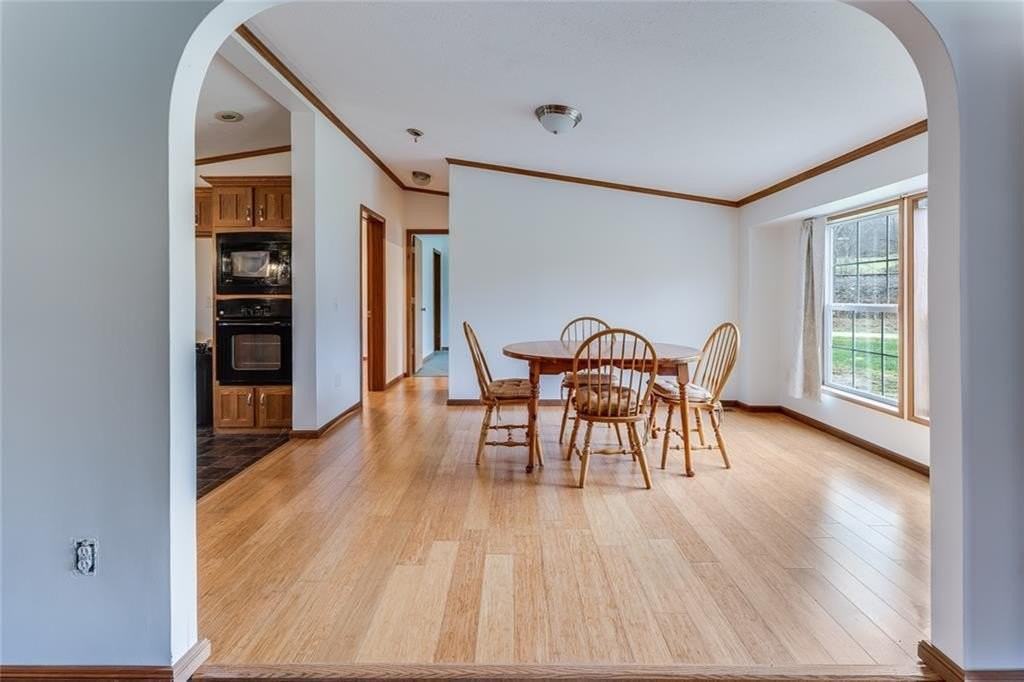 113 Anthony Rd - Photo 5 of 17
