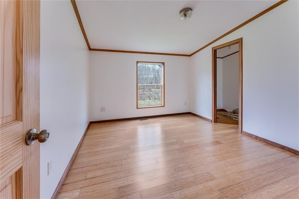 113 Anthony Rd - Photo 6 of 17