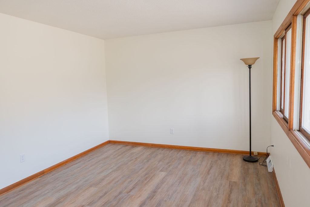 419 E Watrous Ave #NA - Photo 4 of 25