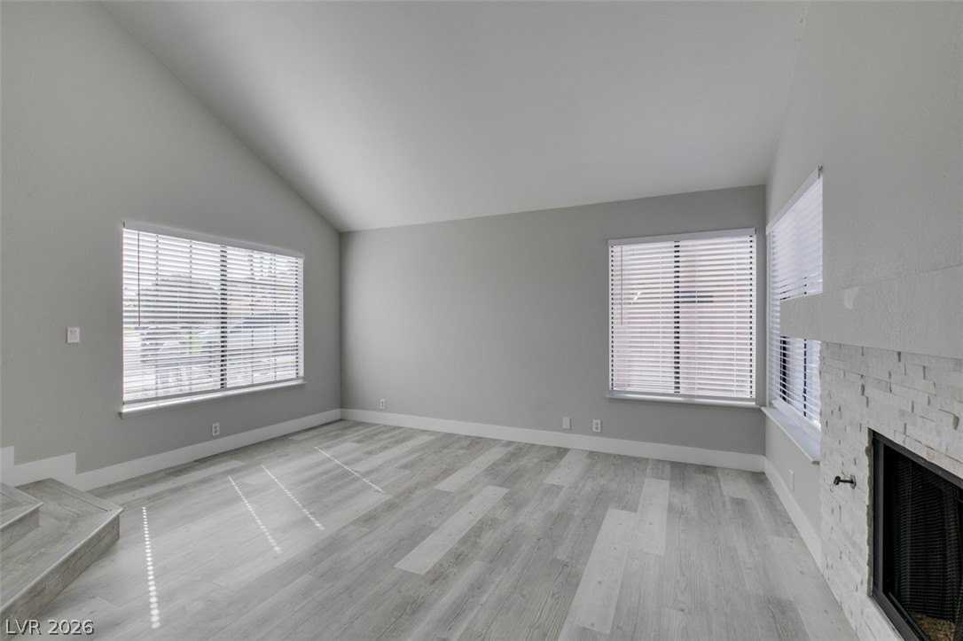 91 Trevor Dr - Photo 2 of 42