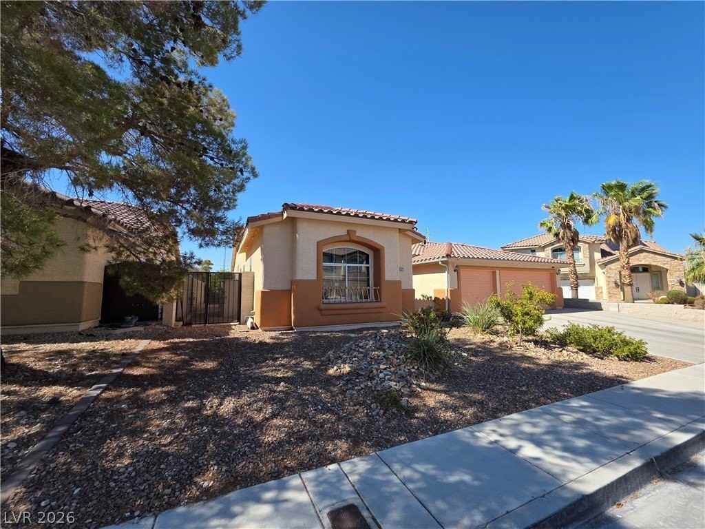 6323 Mahogany Peak Ave - Photo 4 of 50