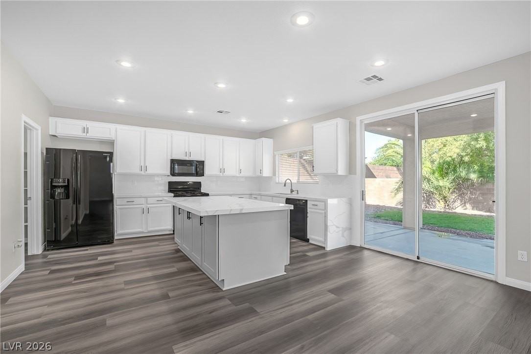 11273 Accademia Ct - Photo 7 of 30
