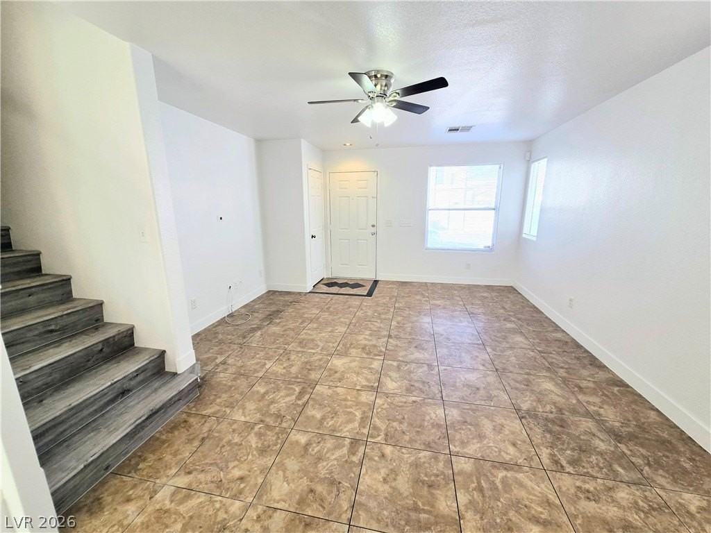 7858 Warwickshire Way - Photo 3 of 37