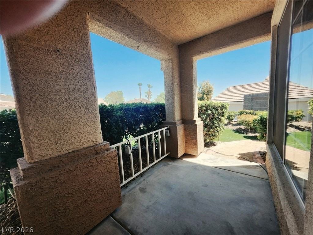 1516 Waterton Dr - Photo 3 of 17