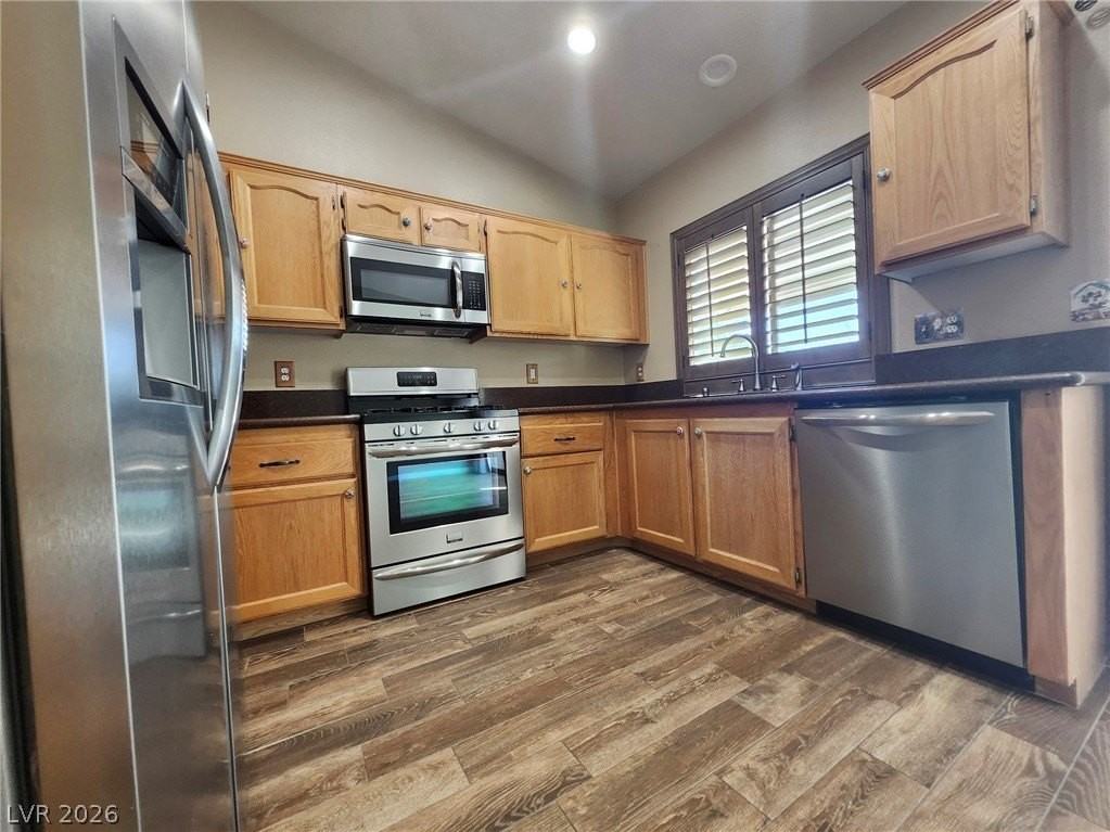 1516 Waterton Dr - Photo 6 of 17