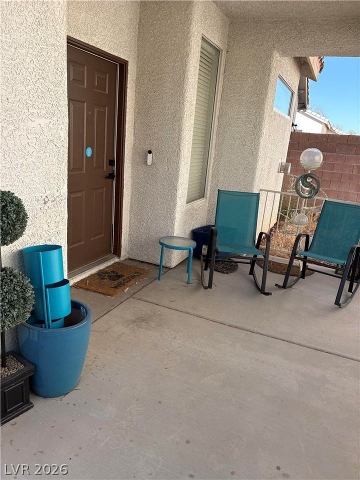 519 Siberia St - Photo 3 of 11