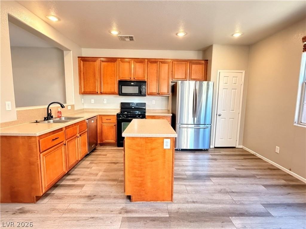 7237 Mineral Park Ave - Photo 6 of 26