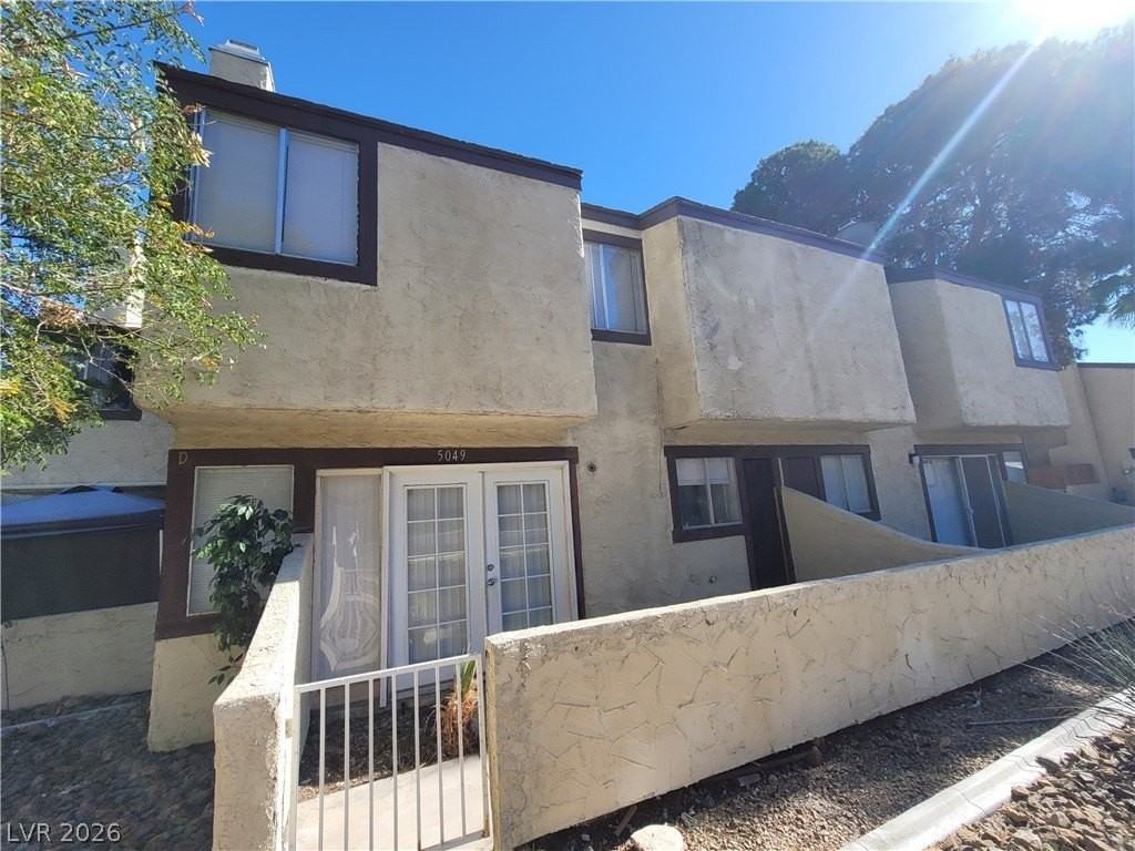 5049 Spencer St #D - Photo 3 of 41