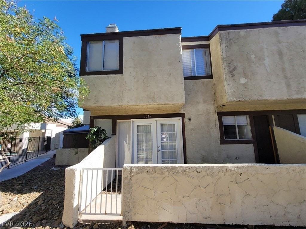 5049 Spencer St #D - Photo 6 of 41