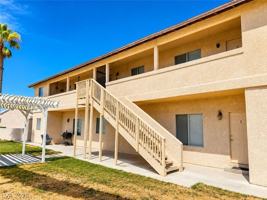 featured image of 1444 Star Rd #3