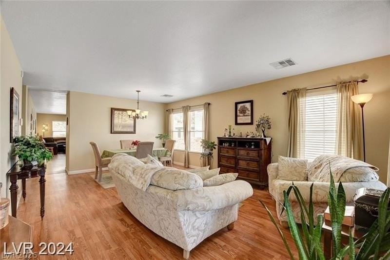 181 White Butte St - Photo 4 of 24