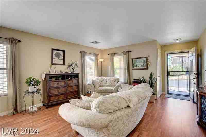 181 White Butte St - Photo 5 of 24