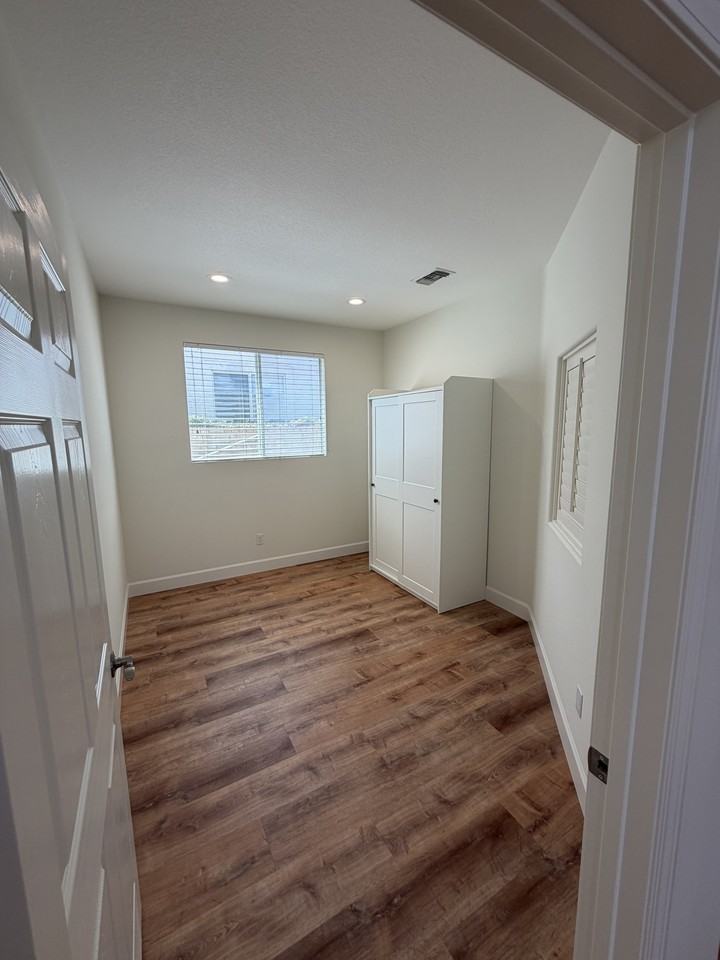 27814 Bloomfield Ct #NA - Photo 7 of 18