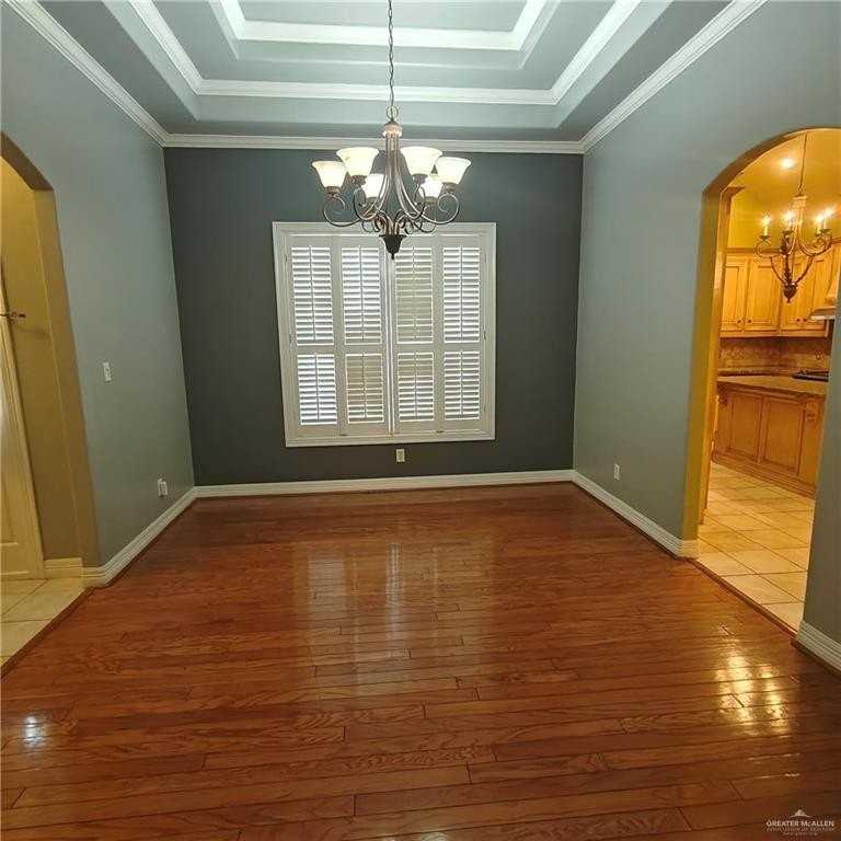 2516 Sequoia Dr - Photo 4 of 23