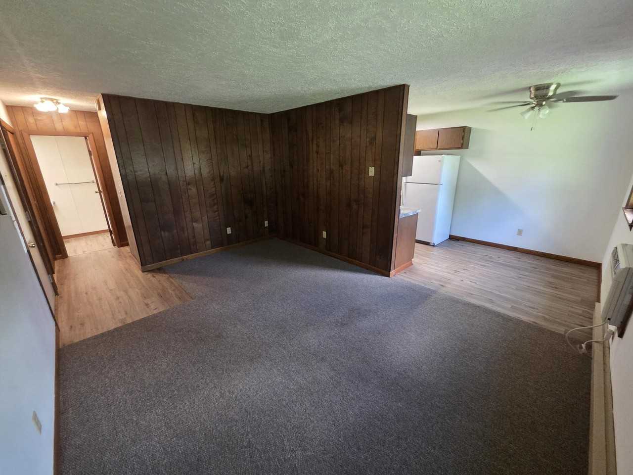 306 W Wilson St #2 - Photo 3 of 8
