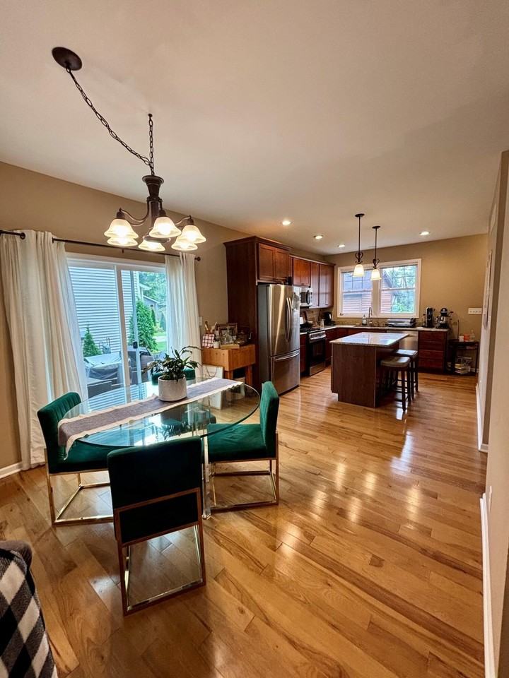 1300 Bobolink Rd - Photo 4 of 18