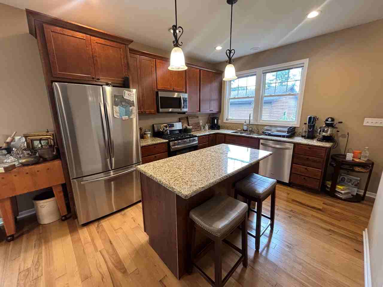 1300 Bobolink Rd - Photo 6 of 18